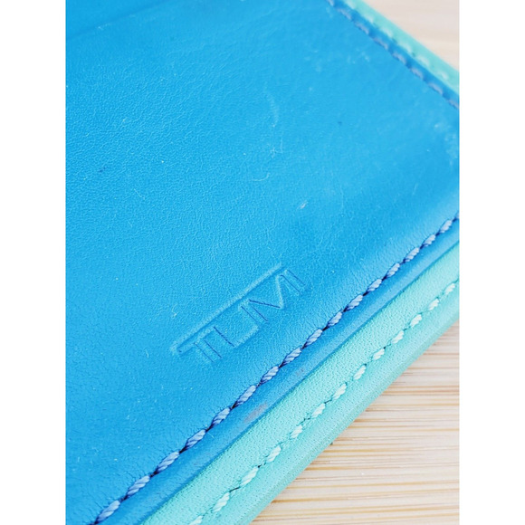 Tumi Tri Fold Leather Wallet Green Blue Card Carrier Organizer Zipper Pocket - Picture 5 of 9